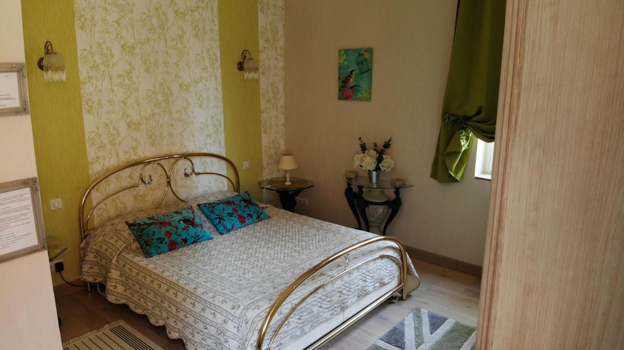 ヴィルフランシュ・ド・ロラゲ La Louisiane 31 Bed & Breakfast エクステリア 写真
