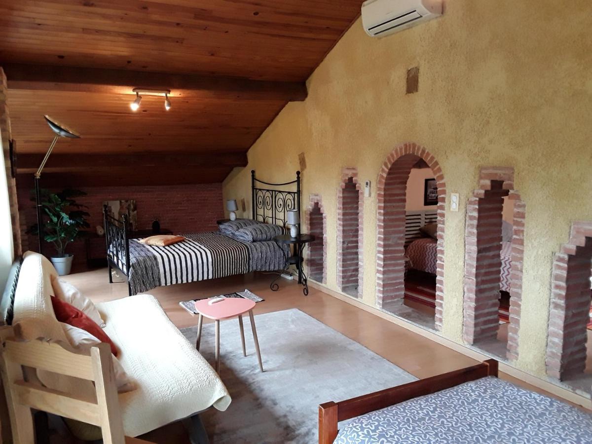 ヴィルフランシュ・ド・ロラゲ La Louisiane 31 Bed & Breakfast エクステリア 写真